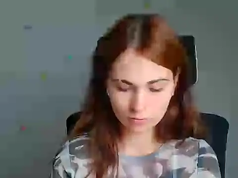 Snapshot of Loon_Amore chatting on September 18, 2025, 6:27 am Loon Amore online show from September 18, 2025, 6:27 am