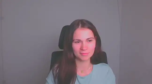 Snapshot of Loon_Amore chatting on February 3, 2025, 8:03 pm Loon Amore online show from February 3, 2025, 8:03 pm