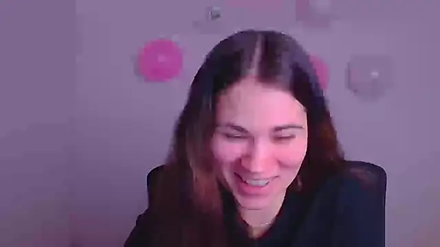 Snapshot of Loon_Amore chatting on February 12, 2025, 7:45 pm Loon Amore online show from February 12, 2025, 7:45 pm