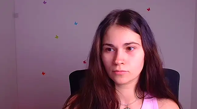 Snapshot of Loon_Amore chatting on February 21, 2025, 7:32 pm Loon Amore online show from February 21, 2025, 7:32 pm