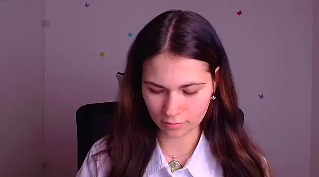 Snapshot of Loon_Amore chatting on February 25, 2025, 7:49 pm Loon Amore online show from February 25, 2025, 7:49 pm