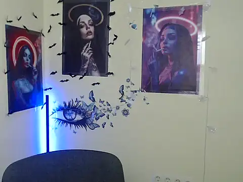 Snapshot of StrangerGi chatting on December 18, 2025, 7:13 am StrangerGi online show from December 18, 2025, 7:13 am