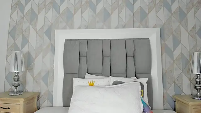 anais cooper online show from October 2, 2025, 11:46 am