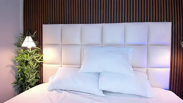 Snapshot of CailynBrowm chatting on November 19, 2025, 4:12 am CailynBrowm online show from November 19, 2025, 4:12 am