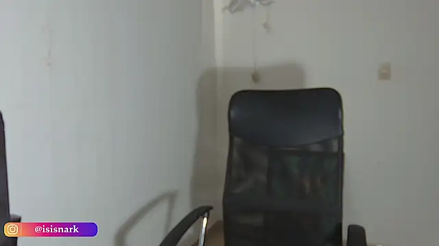 Isis69  online show from March 20, 2025, 7:46 pm