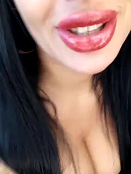 Snapshot of black_Pantherr69 chatting on March 10, 2026, 7:45 am black Pantherr69 online show from March 10, 2026, 7:45 am