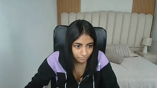 shaneelle online show from April 9, 2026, 6:19 am