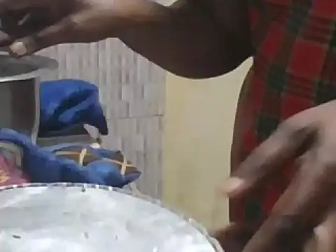 Bootiq online show from December 1, 2025, 7:15 pm