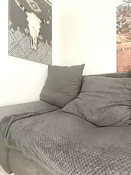 XXJulieXXhot online show from February 1, 2026, 12:14 pm