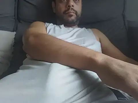 Snapshot of HornyBeachBoyBR chatting on September 22, 2025, 1:17 pm HornyBeachBoyBR online show from September 22, 2025, 1:17 pm