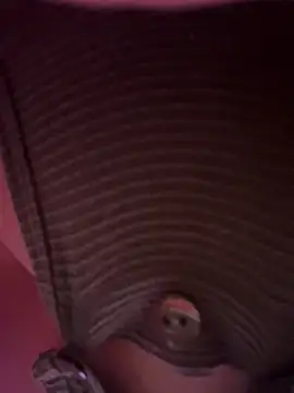 izanmiller2001 online show from February 22, 2026, 11:17 pm