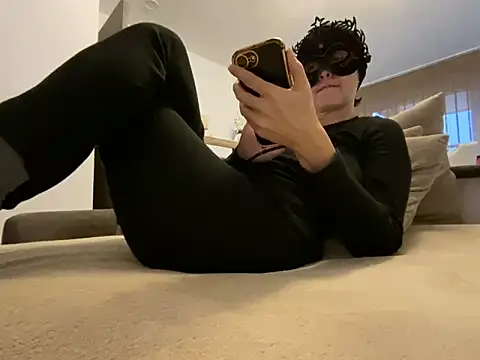 Snapshot of Marilou1983 chatting on February 9, 2026, 4:16 pm Marilou1983 online show from February 9, 2026, 4:16 pm