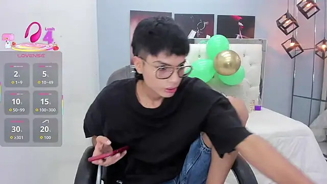 Snapshot of Noha_scott chatting on March 17, 2026, 11:30 pm Noha scott online show from March 17, 2026, 11:30 pm