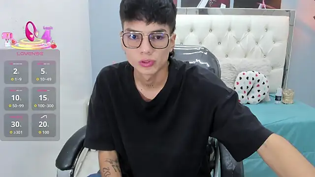 Snapshot of Noha_scott chatting on April 7, 2026, 10:55 pm Noha scott online show from April 7, 2026, 10:55 pm