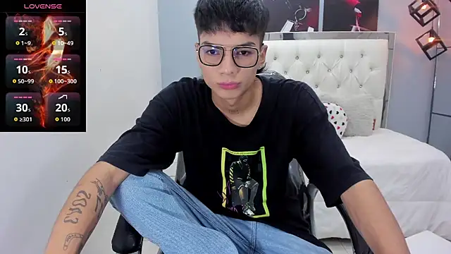 Snapshot of Noha_scott chatting on March 10, 2026, 11:20 pm Noha scott online show from March 10, 2026, 11:20 pm