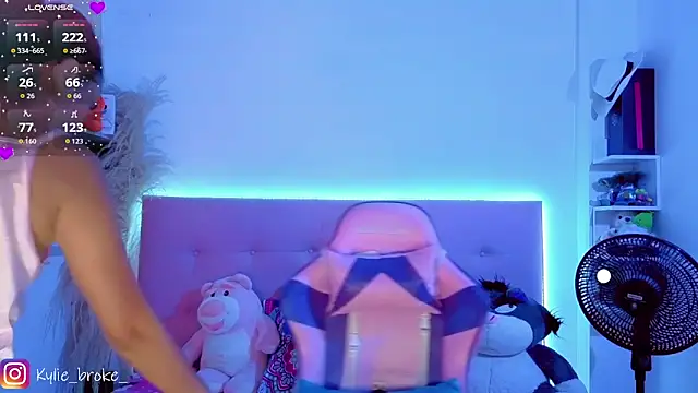 Kylie brokee online show from March 1, 2026, 9:04 pm