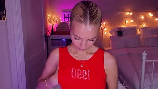 aestetick online show from February 6, 2026, 11:17 am