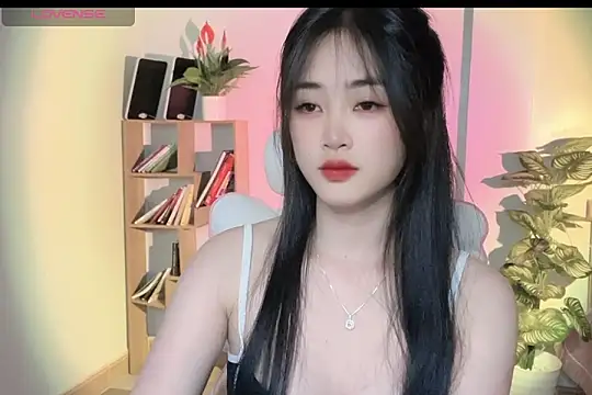 Snapshot of _Aimy_ chatting on March 7, 2025, 3:49 pm Aimy online show from March 7, 2025, 3:49 pm