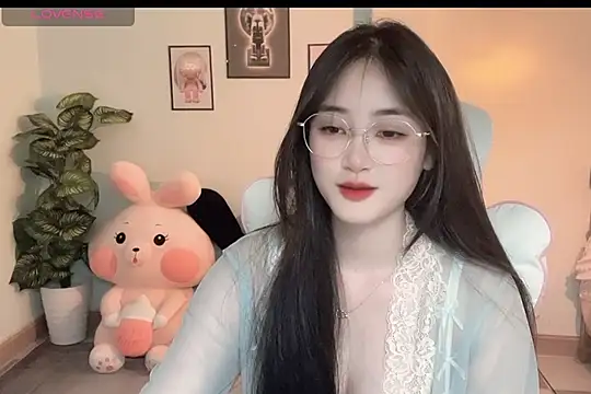 Snapshot of _Aimy_ chatting on September 25, 2025, 4:51 am Aimy online show from September 25, 2025, 4:51 am