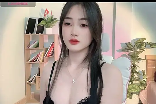Snapshot of _Aimy_ chatting on March 8, 2025, 6:43 am Aimy online show from March 8, 2025, 6:43 am