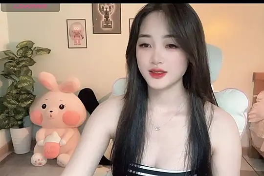 Snapshot of _Aimy_ chatting on October 2, 2025, 5:22 am Aimy online show from October 2, 2025, 5:22 am