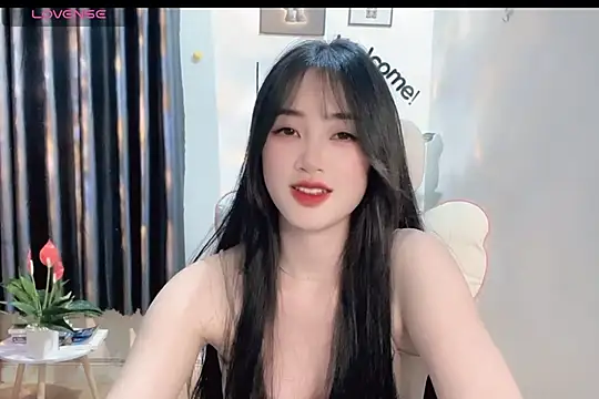 Snapshot of _Aimy_ chatting on February 22, 2025, 7:25 pm Aimy online show from February 22, 2025, 7:25 pm
