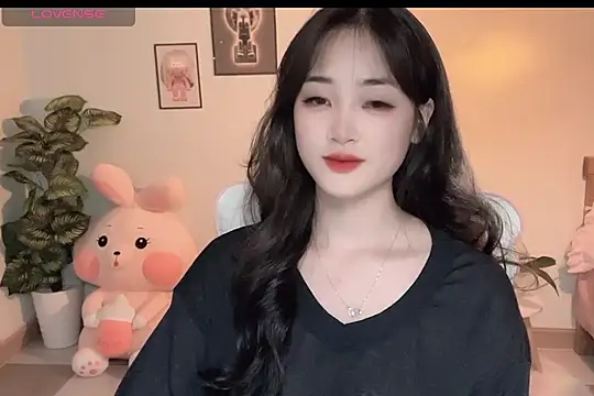  Aimy  online show from October 15, 2025, 4:48 pm