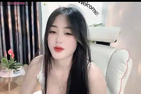 Snapshot of _Aimy_ chatting on February 27, 2025, 3:29 am Aimy online show from February 27, 2025, 3:29 am