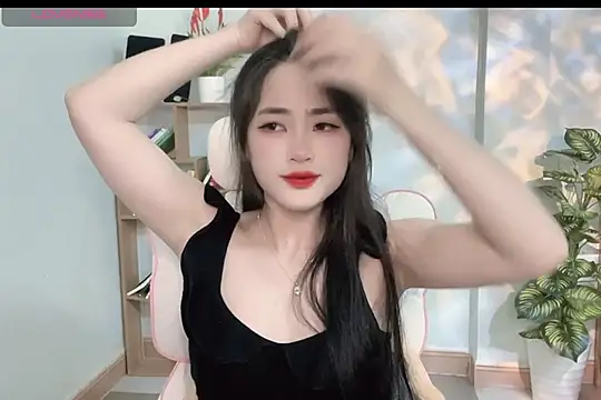 Snapshot of _Aimy_ chatting on March 4, 2025, 5:03 pm Aimy online show from March 4, 2025, 5:03 pm