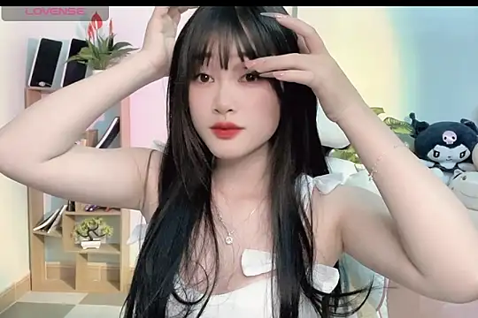 Snapshot of _Aimy_ chatting on March 19, 2025, 6:34 pm Aimy online show from March 19, 2025, 6:34 pm