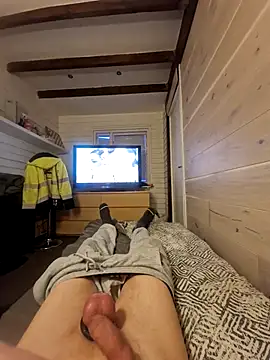 Snapshot of marcis222 chatting on February 9, 2026, 6:22 am marcis222 online show from February 9, 2026, 6:22 am