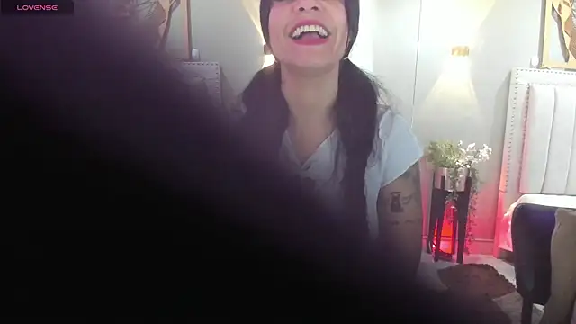 Snapshot of StefyGil_ chatting on April 15, 2026, 12:21 pm StefyGil online show from April 15, 2026, 12:21 pm
