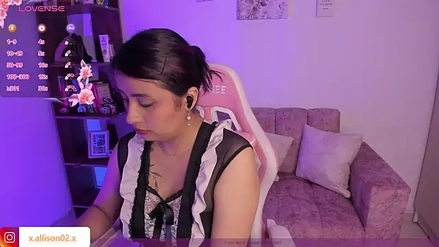 Snapshot of x_allison chatting on September 30, 2025, 11:44 pm x allison online show from September 30, 2025, 11:44 pm