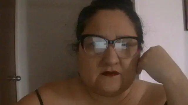 nanita1545 online show from April 15, 2026, 1:48 pm