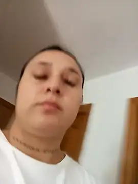 Juanamd1 online show from May 11, 2026, 8:49 am