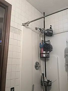 ImCarolinaCutiexxx online show from September 24, 2025, 6:36 pm