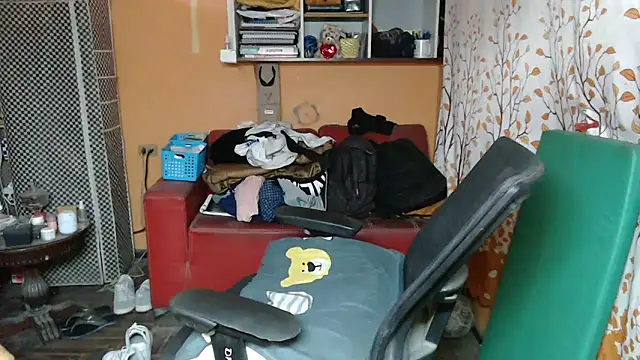 Snapshot of diegotorresd2312 chatting on April 24, 2026, 12:56 am diegotorresd2312 online show from April 24, 2026, 12:56 am