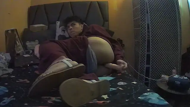 diegotorresd2312 online show from November 3, 2025, 5:56 am