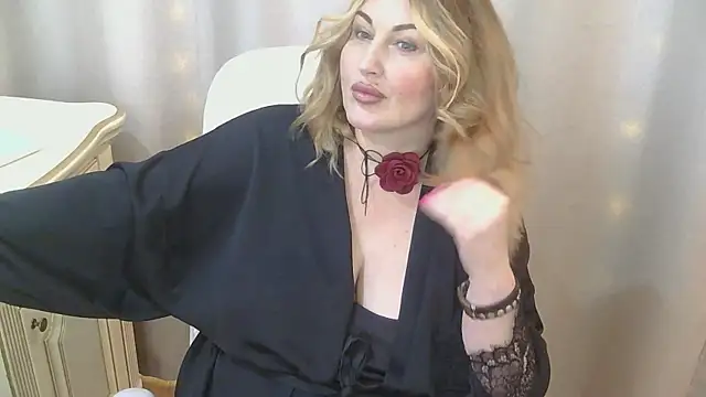 FOX-ME online show from December 17, 2025, 7:35 am