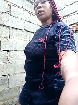 Snapshot of Broan_me chatting on October 3, 2025, 5:20 am Broan me online show from October 3, 2025, 5:20 am