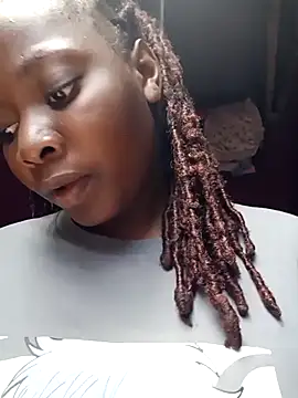 Snapshot of Broan_me chatting on March 22, 2025, 9:24 am Broan me online show from March 22, 2025, 9:24 am