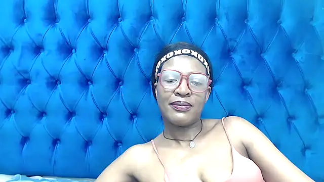 SpicyQueenxxxx online show from March 11, 2026, 4:23 pm