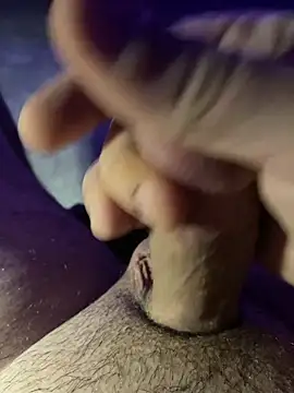 Snapshot of bigdickturk11 chatting on March 19, 2026, 12:32 am bigdickturk11 online show from March 19, 2026, 12:32 am