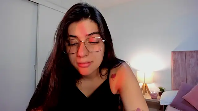 dakotaa   online show from March 12, 2025, 4:35 pm