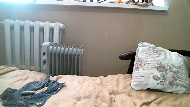 DennisXCaroll online show from March 6, 2025, 11:36 am