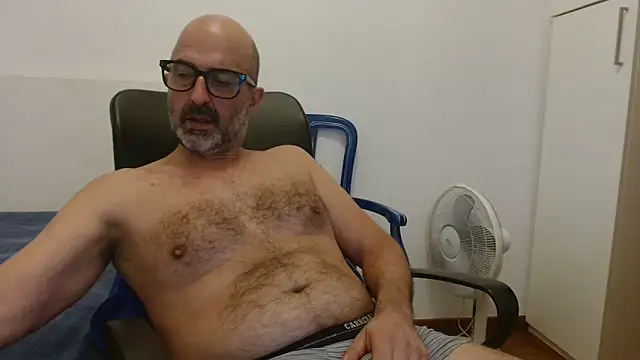 newsimo74 online show from September 14, 2025, 6:14 am