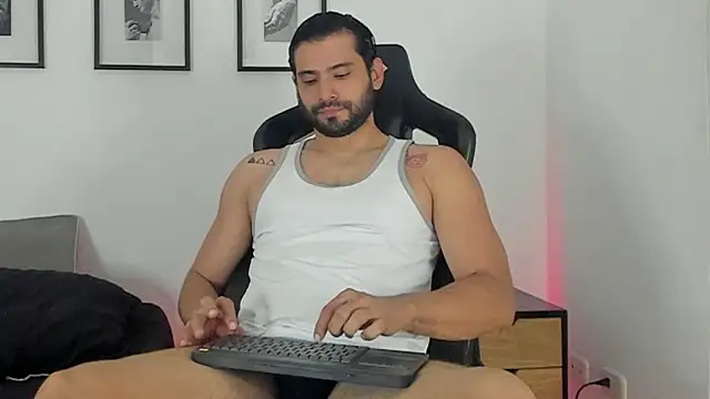 Dereck vega online show from May 12, 2026, 11:22 pm