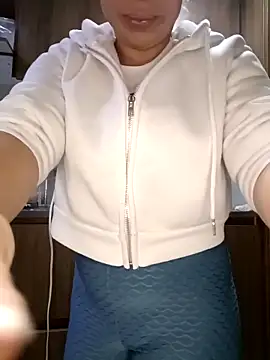 Snapshot of coral_smitth chatting on February 13, 2026, 8:53 pm coral smitth online show from February 13, 2026, 8:53 pm