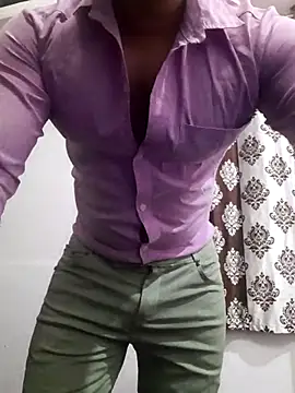 Guyinshortss online show from June 14, 2026, 7:48 pm
