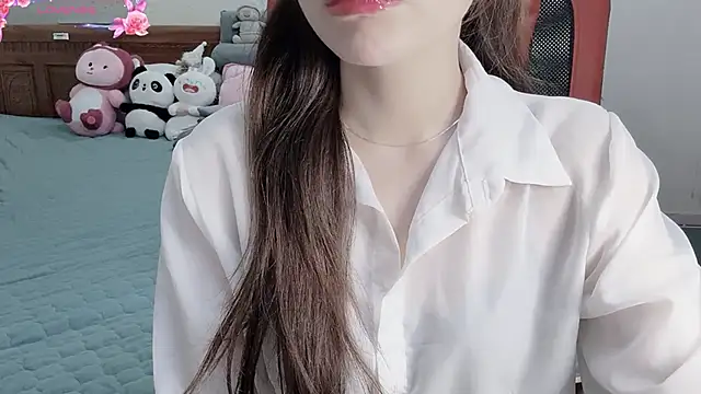 Snapshot of TrinhH_Nabbi chatting on April 6, 2026, 1:23 pm TrinhH Nabbi online show from April 6, 2026, 1:23 pm